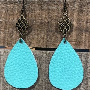 Leather earrings